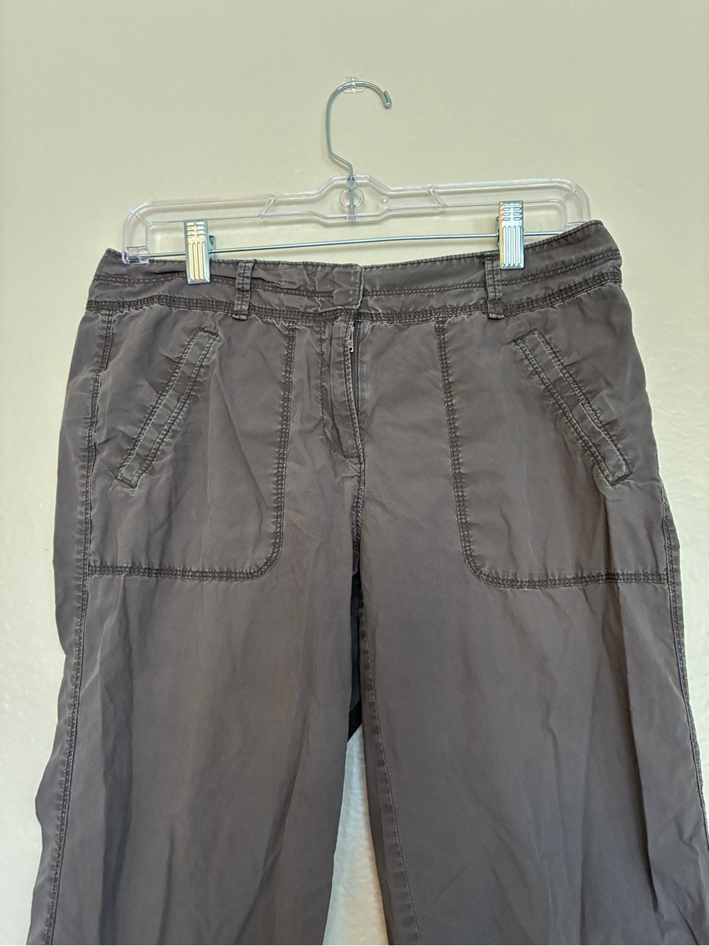 VTG Y2K LOFT Low-Rise Charcoal Cropped Denim Cargo Capris 2000s Distressed Comfy - Picture 2 of 6